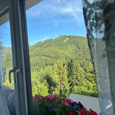 Natalie - Panorama Mit Bergblick, Semmering Appartement